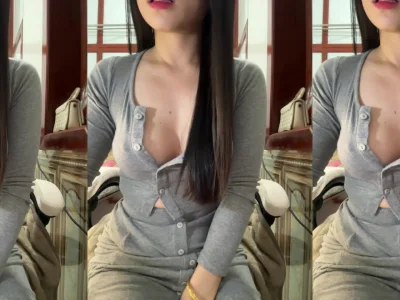 Xem video: Em gái có cặp vú đẹp nhất tôi từng thấy